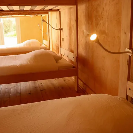 Hostel Ananda Al