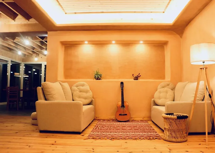 Ananda Al Хостел