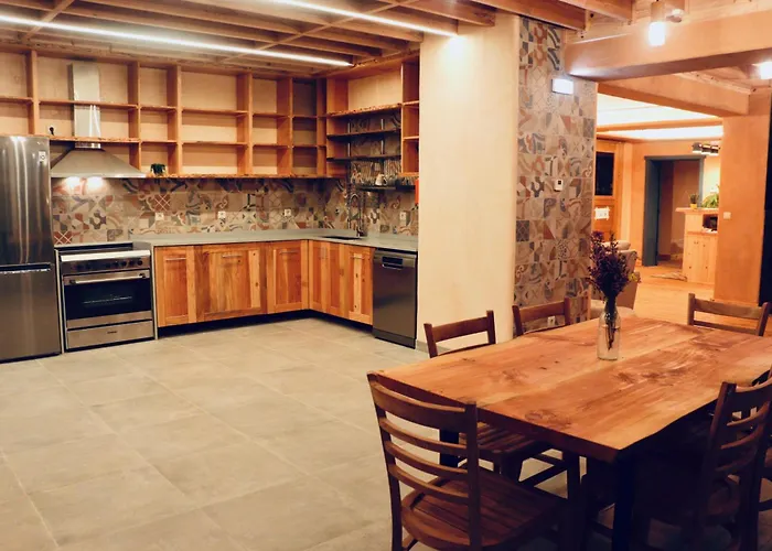 Хостел Ananda Al Ourondo