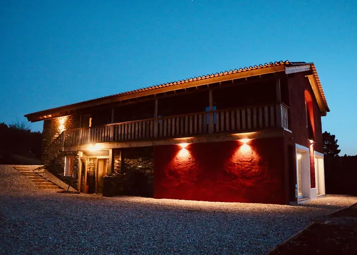 Ananda Al Хостел Ourondo