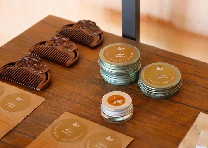 Ananda Al Хостел Ourondo